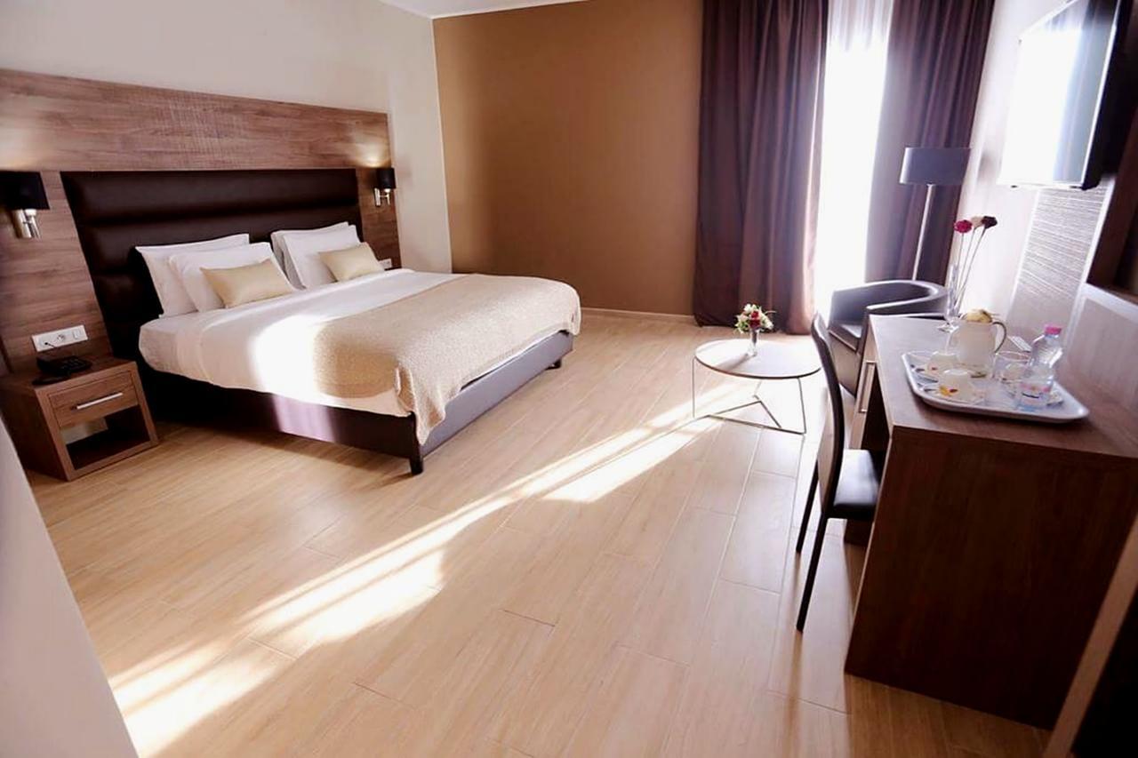 Le Zenith Hotel Oran Exterior photo